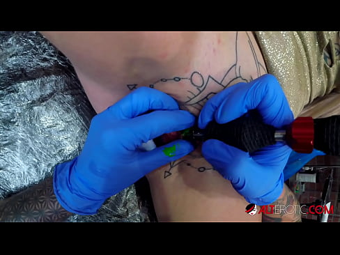 ❤️ Ekstreem tattooed hottie Sully Savage krige in tattoo op har klitoris ❤❌ Fuckfideo by ús fy.megaofertas.top ﹏